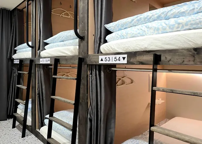 Hostel The Cube