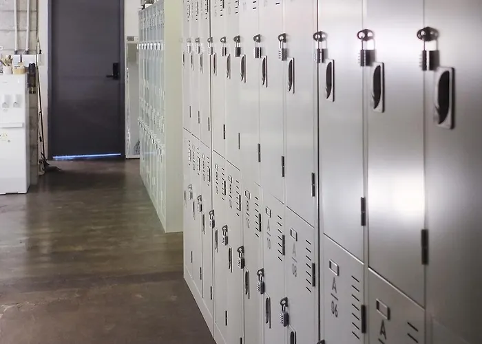 Hostel The Cube *